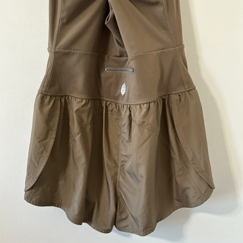 Free People Righteous Runsie in Tea Leaves Size Large NWOT - Picture 7 of 12